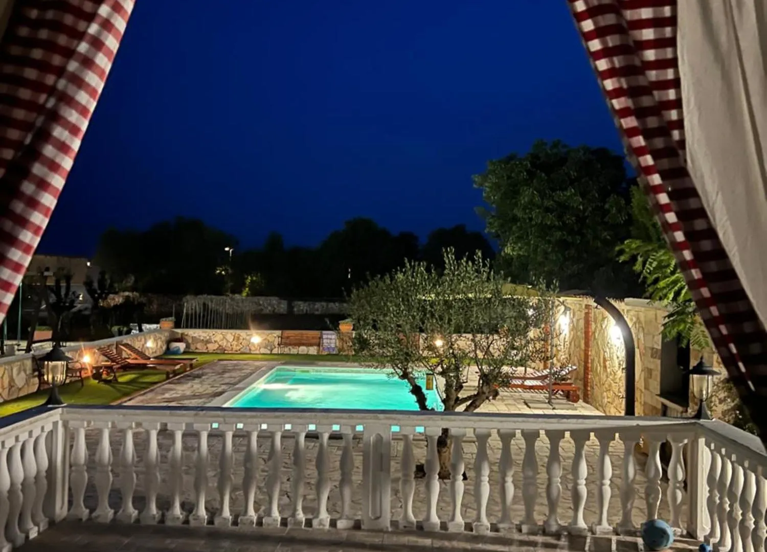 Villa Holiday Home Iva With Pool Sukosan